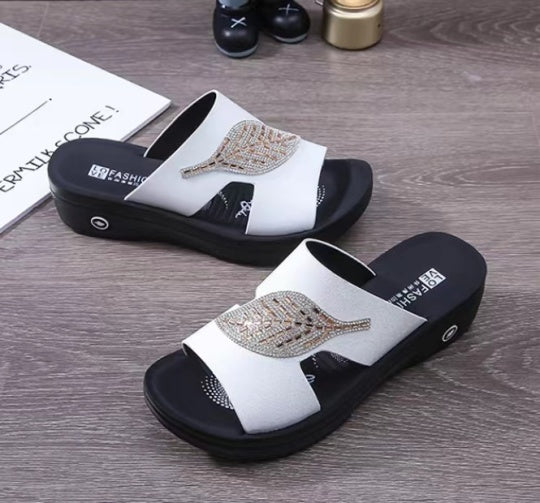 Elegantes Sandalias De Playa De Plataforma De Cuero