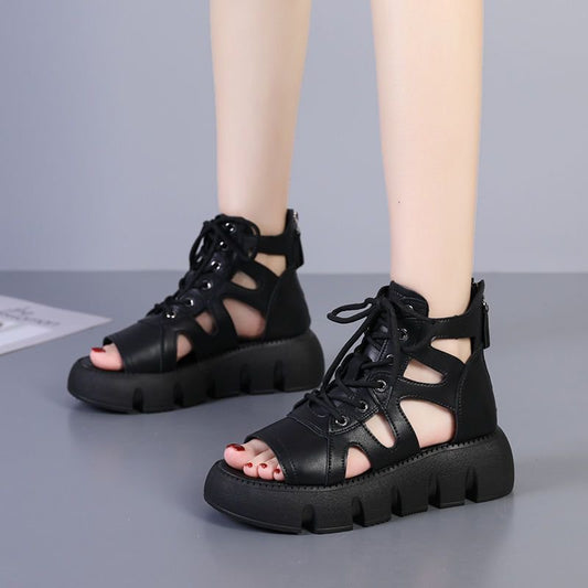 Sandalias Con Dedos Abiertos Y Suelas Gruesas