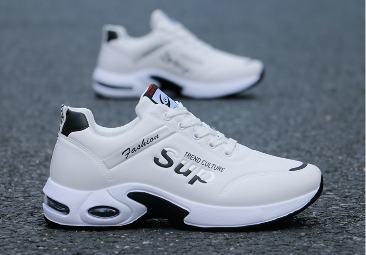 Zapatos deportivos con última moda para hombre