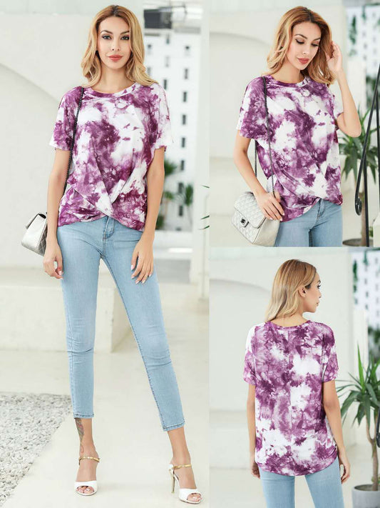Camiseta con nudo tie-dye