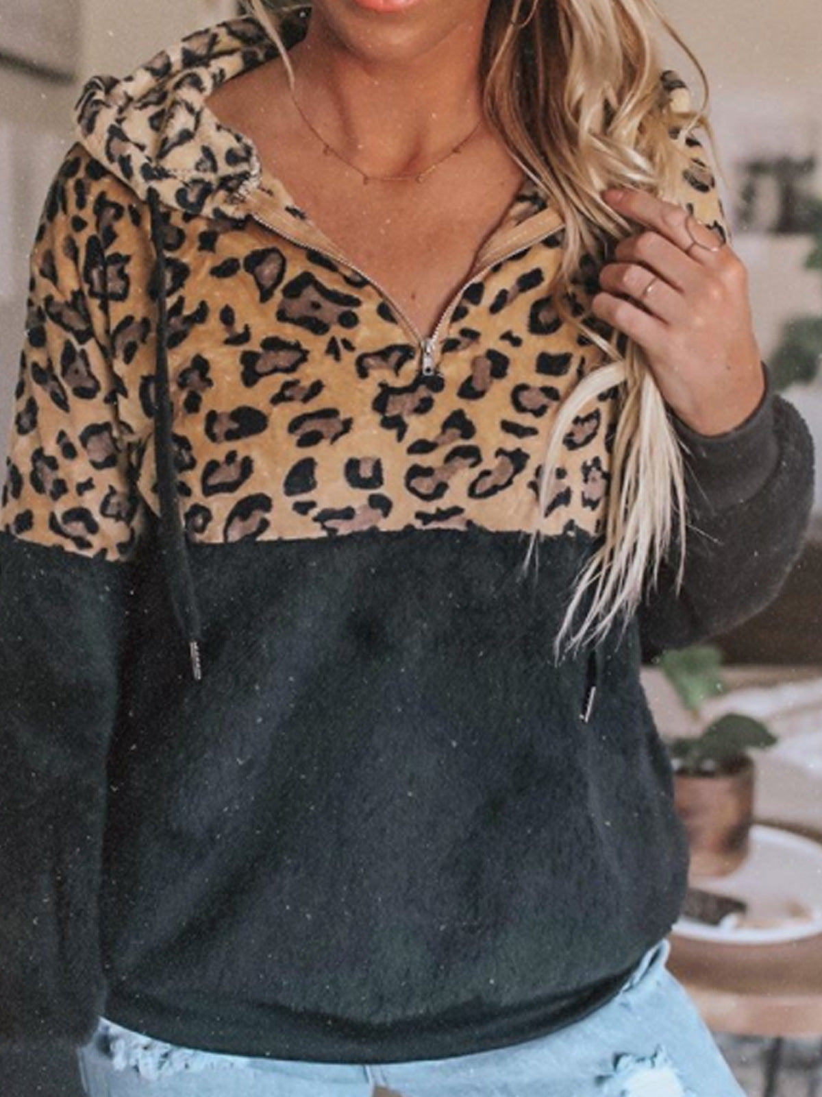 Chaqueta De Mujer De Otoño E Invierno Con Costuras Con Estampado De Leopardo Y Terciopelo