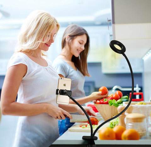 UNIVERSAL SELFIE - BUCKKERS