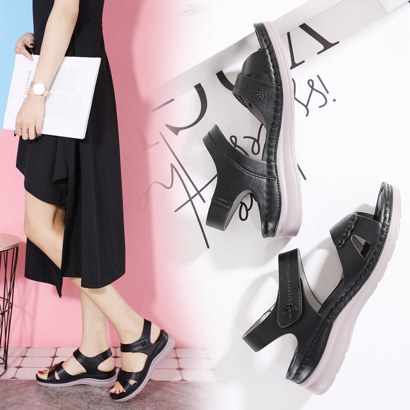 Zapatillas Antideslizantes Ligeras De Tacón De Cuña Con Remaches De Metal En Color Liso