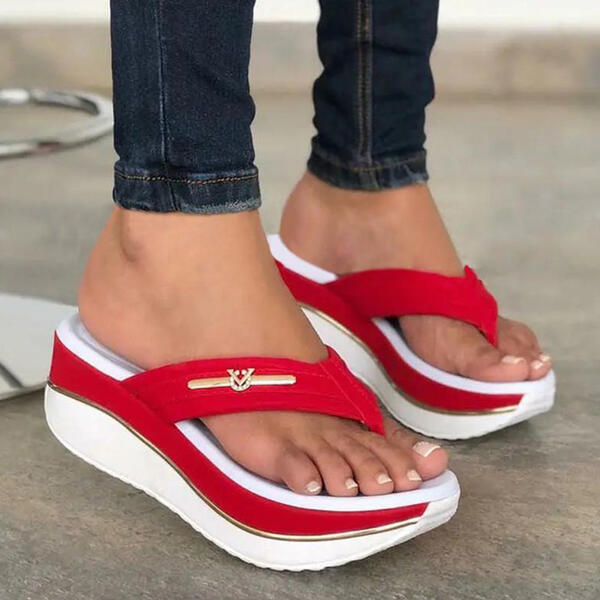 las mujeres dicen tacones de cuña de PU Ontario