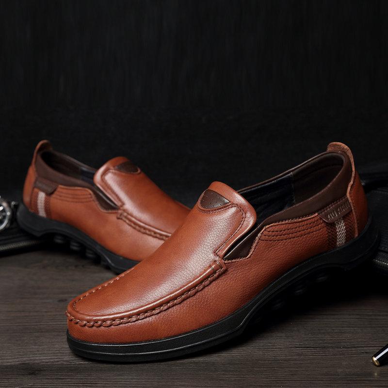 Zapatos casuales blandos de cuero vacuno slip on de talla grande para hombres