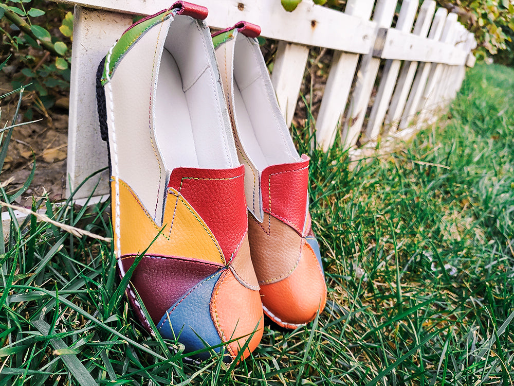 Zapatos planos femeninos de cuero hechos a mano coloridos
