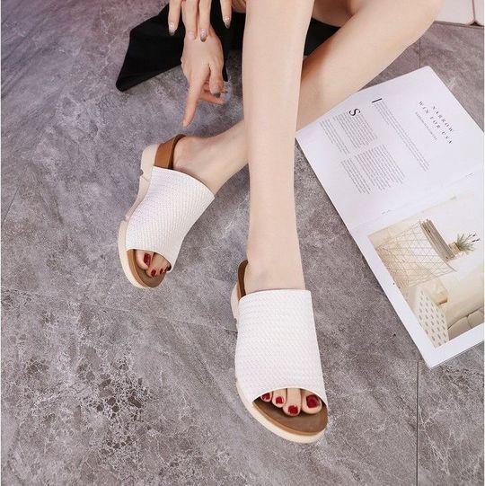 Chanclas Informales Con Plataforma Antideslizante