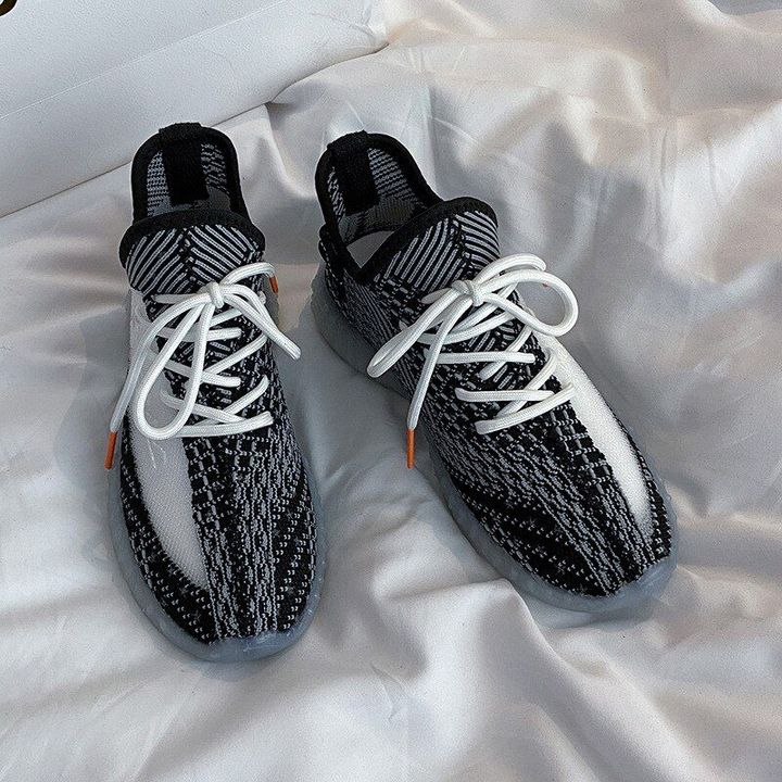 Zapatos Que Brillan Intensamente De Noche Con Cordones