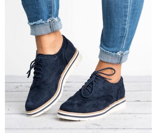 Los Deportes De Las Mujeres De La Plataforma Y Los Zapatos Planos Del Ocio - MXbueno