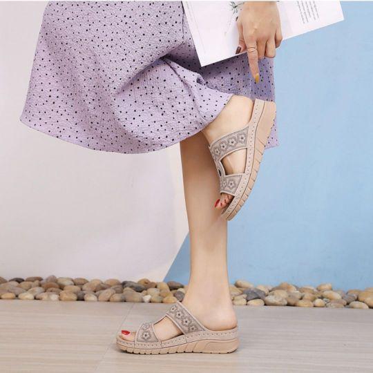 Diseño De Sandalias Cómodas Con Detalle De Flores Para Mujer