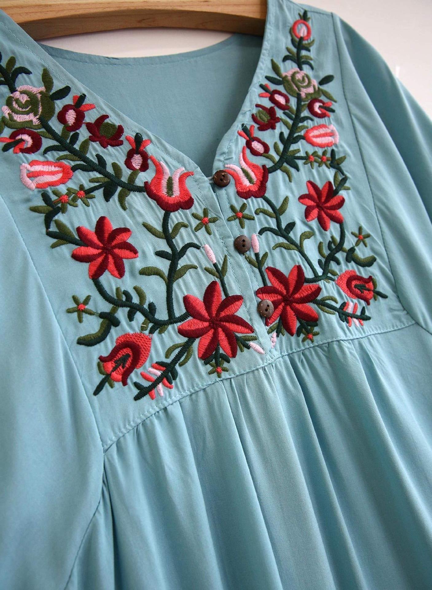 Hot venta en 2020 pop-up bordado camiseta de cuello en V - MXbueno