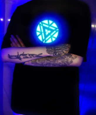 Iron Man LED Reactor camiseta ligera