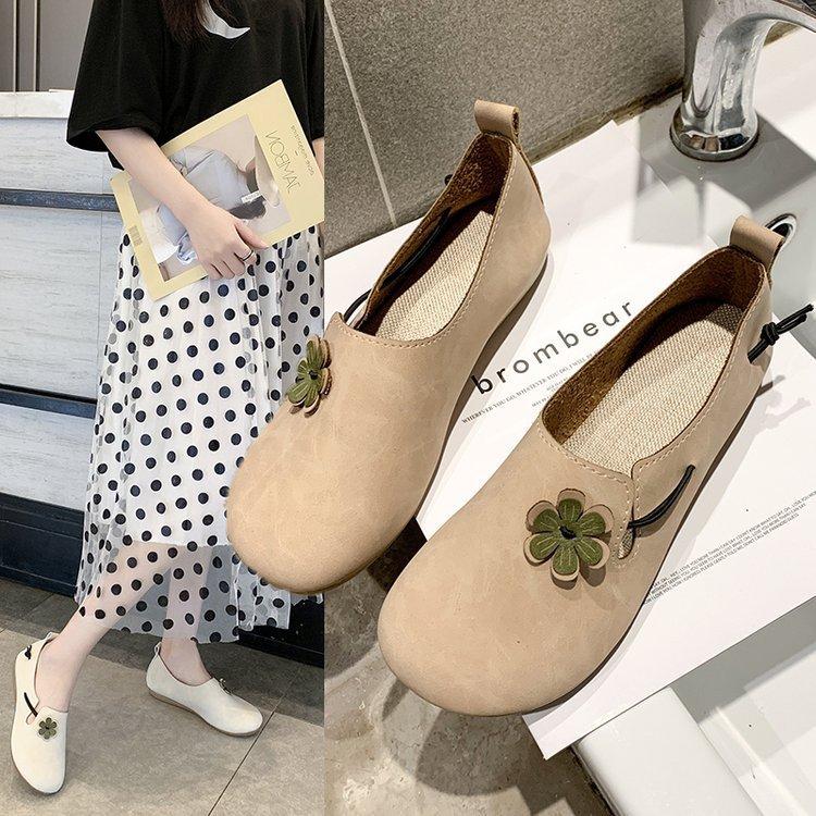 Zapatos planos artesanales punta redonda pétalo