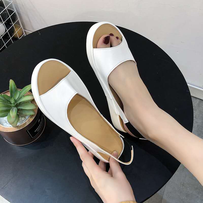 Sandalias planas boca de pescado