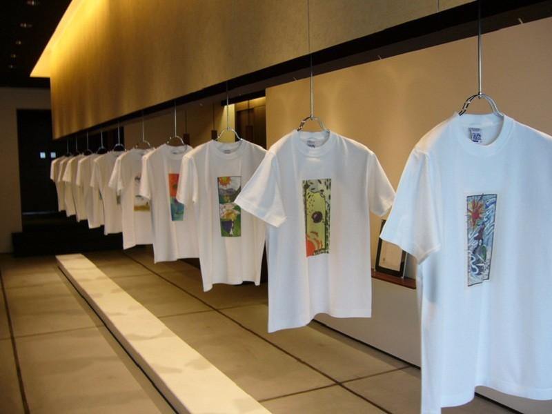 Camiseta de señoras de cuello redondo La pintora mexicana FRIDA - MXbueno