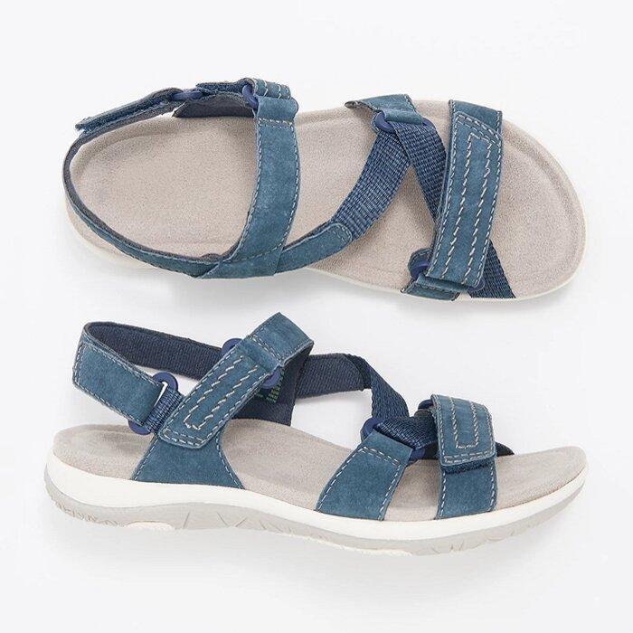 Nuevas sandalias de mujer