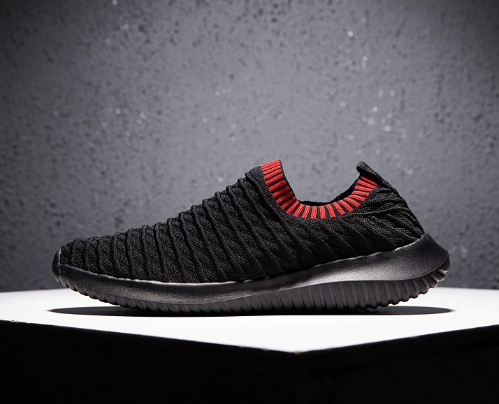 Los Hombres Y Las Mujeres Los Zapatos Corrientes De Los Deportes De La Moda - MXbueno