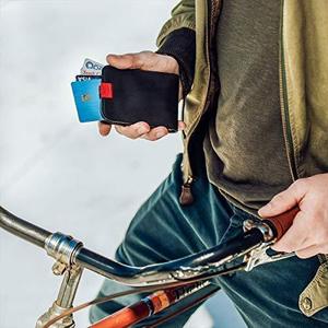 Cartera de extracción de cuero delgado hecha a mano