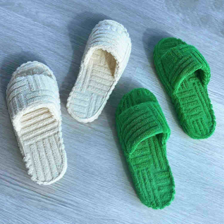 Pantuflas De Piel Cálida Con Suela Gruesa