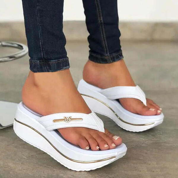 las mujeres dicen tacones de cuña de PU Ontario