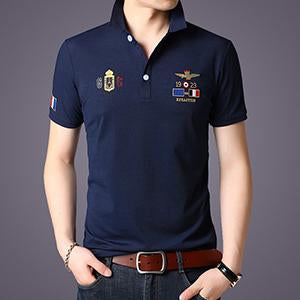 Cómodo polo de manga corta bordado transpirable