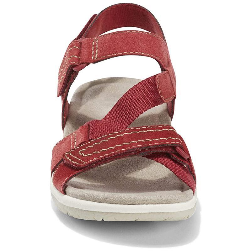 Nuevas sandalias de mujer