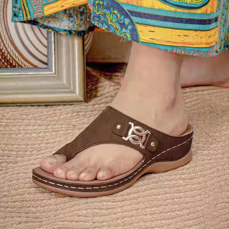 Sandalias De Cuña Abatibles Con Hebilla De Metal