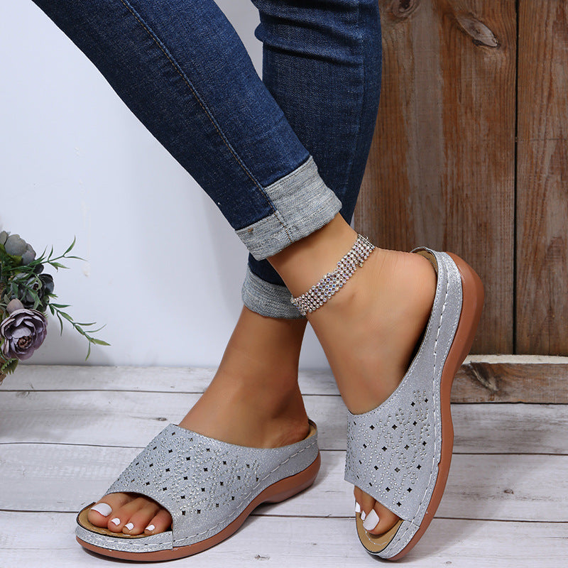 [W-Zapato] 2022 Zapatillas De Mujer Remache Rhinestone Hueco Boca De Pez Zapatos Tallados Sandalias De Cuero