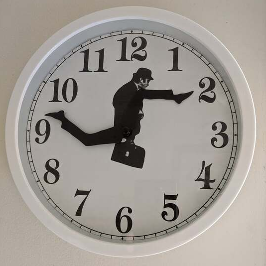 🎃Reloj De Pared Silly Walk De Preventa De Halloween