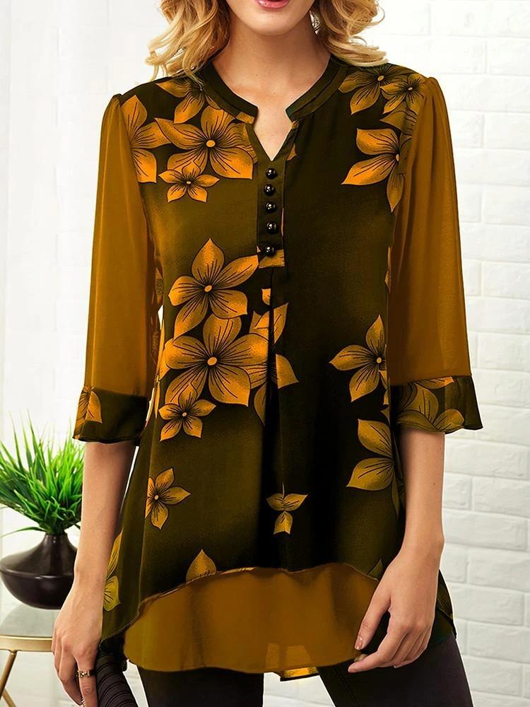¡VENTA!   Blusa con estampado floral y detalle de botones