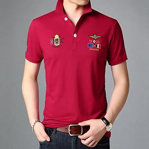 Cómodo polo de manga corta bordado transpirable