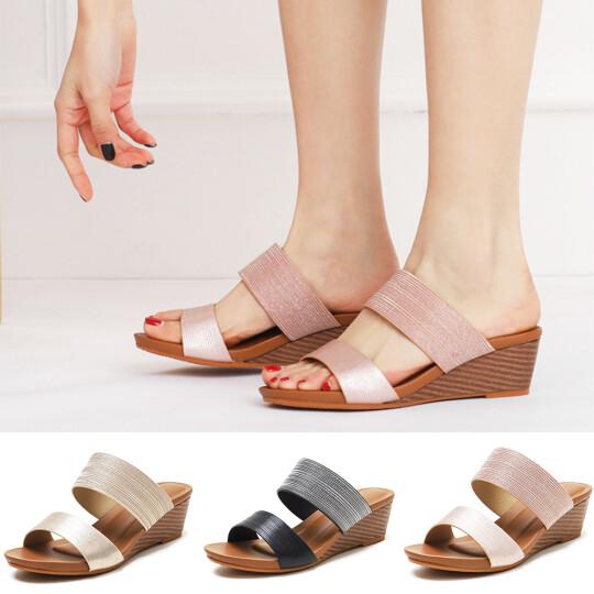 Sandalia De Cuña Brillante Simple