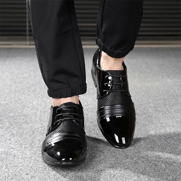 Zapatos blucher formales con detalle de cuadro de puntera puntiaguda con cordones para hombres