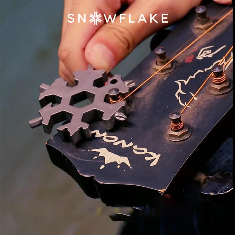Snowflake - Multiherramienta Portátil De Acero Inoxidable 18 En 1 Para Aventuras Al Aire Libre